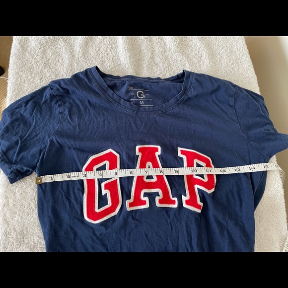 Cute GAP logo tee - Picture 4 of 5